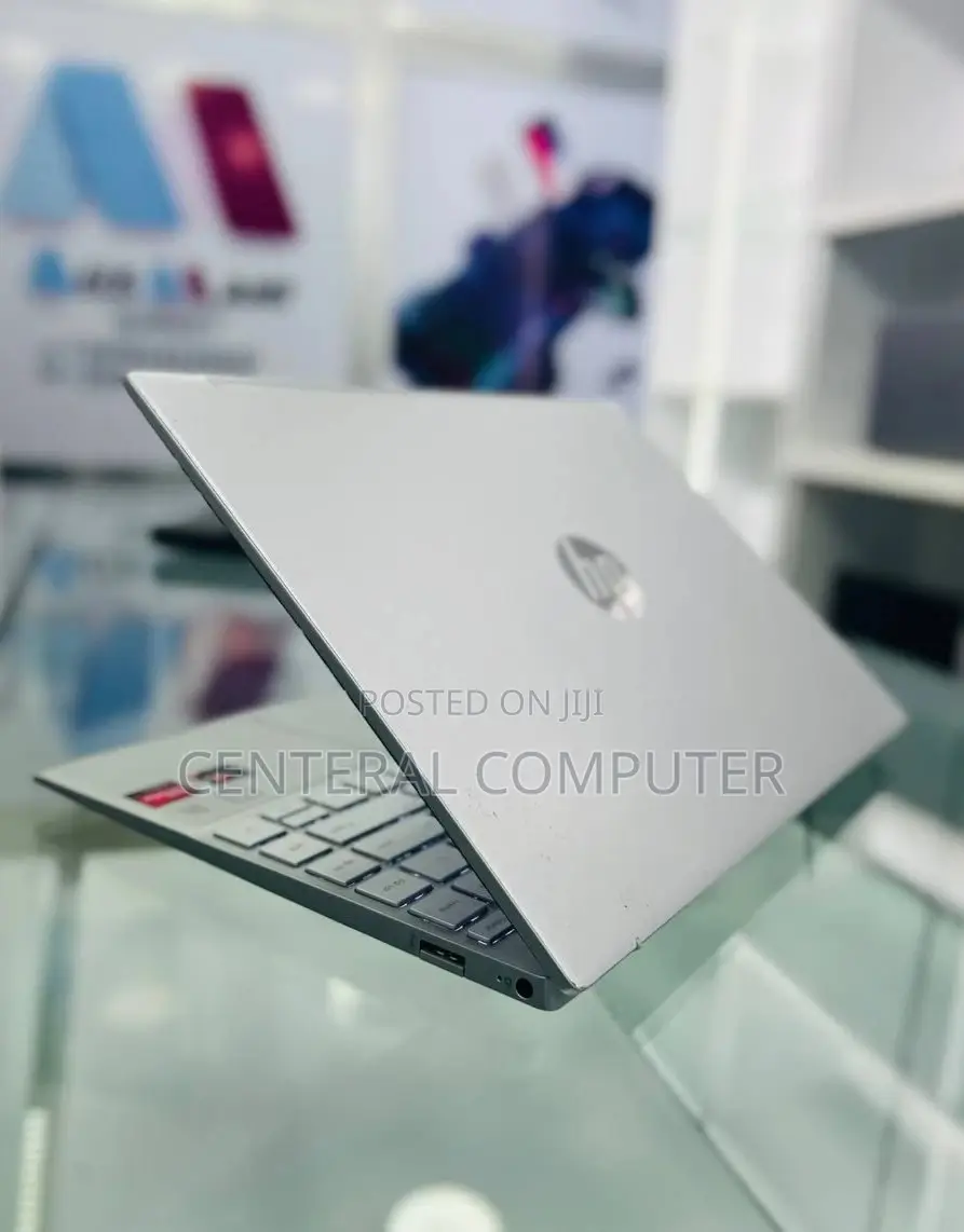 New Laptop HP 16GB AMD Ryzen 7 SSD 1T