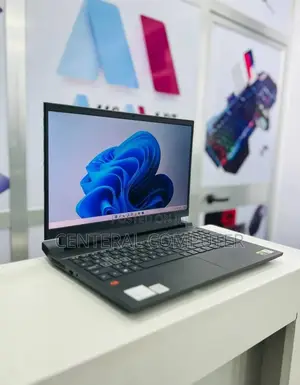 New Laptop Dell G15 5511 16GB Intel Core I7 SSD 512GB