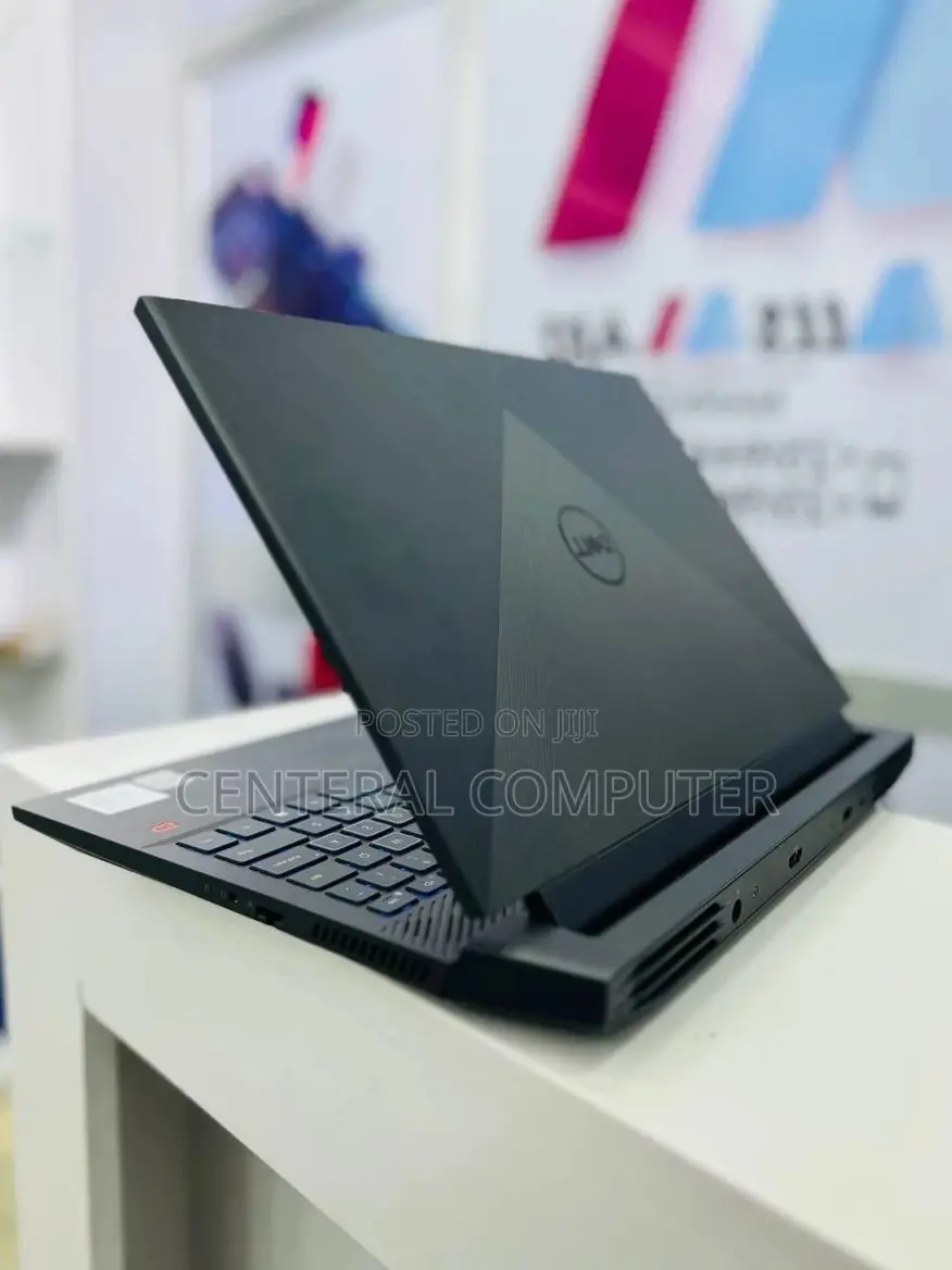 New Laptop Dell G15 5511 16GB Intel Core I7 SSD 512GB