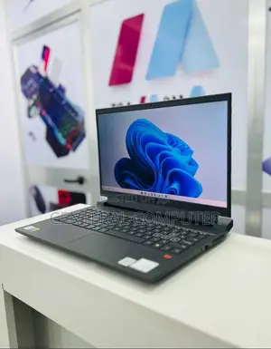 New Laptop Dell G15 5511 16GB Intel Core I7 SSD 512GB