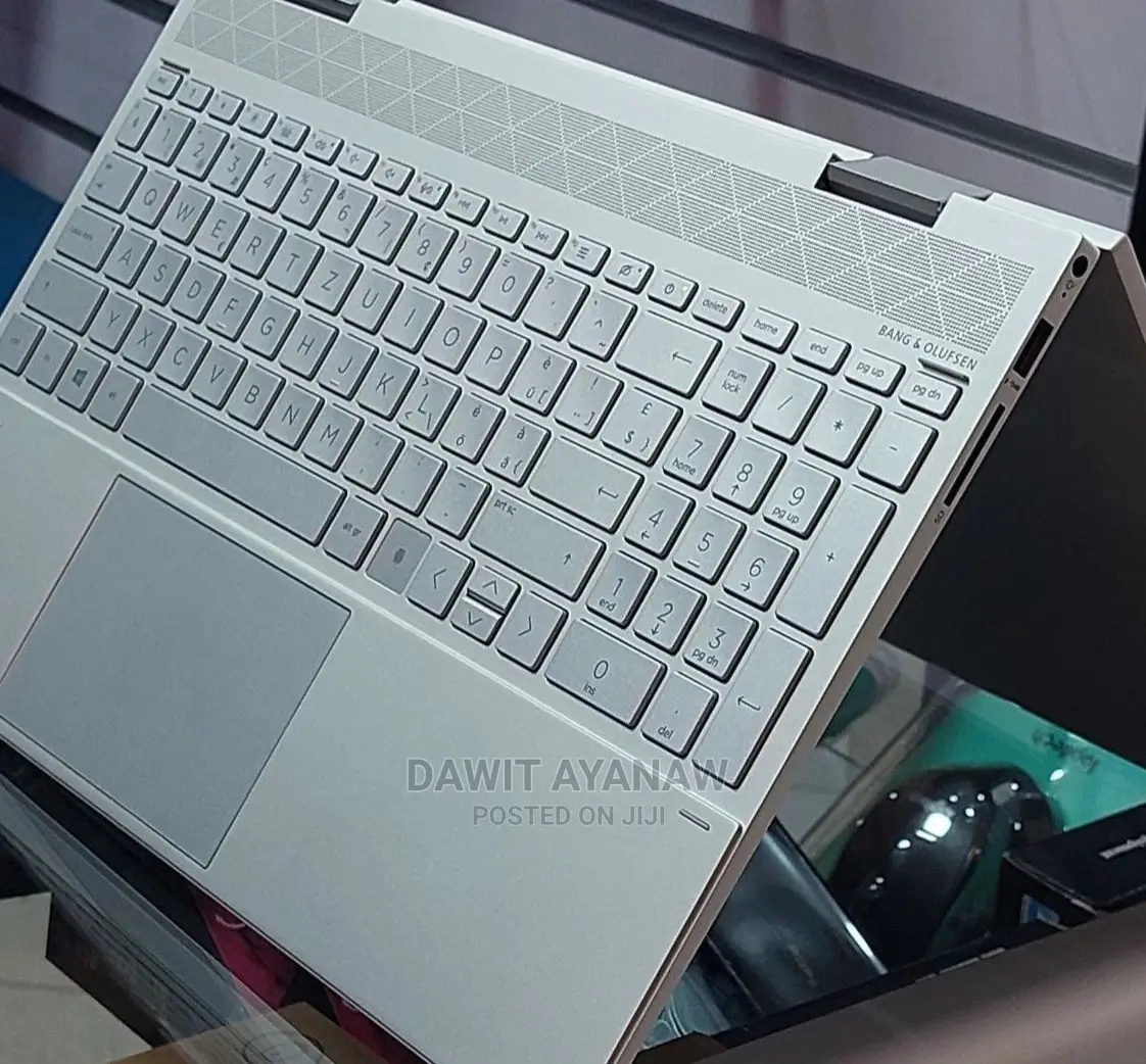 New Laptop HP Envy 15 8GB Intel Core i7 SSD 512GB