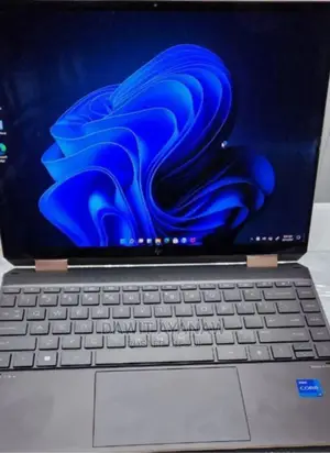 Photo - New Laptop HP Spectre 13 16GB Intel Core I7 SSD 1T