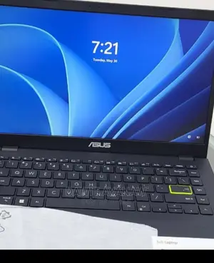 New Laptop Asus VivoBook 15 X505BA 8GB Intel Core i5 HDD 1T