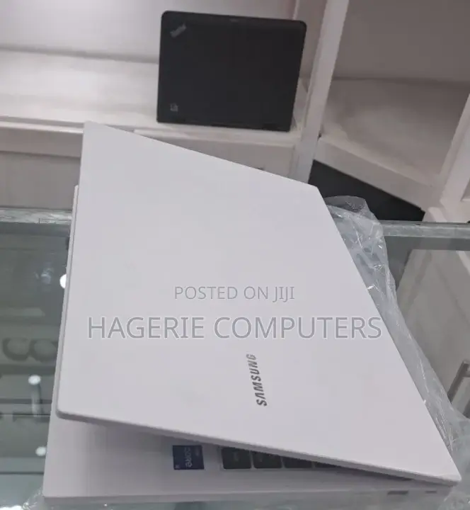 New Laptop Samsung Notebook 7 Spin 8GB Intel Core I5 SSD 256GB