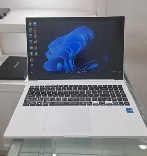 New Laptop Samsung Notebook 7 Spin 8GB Intel Core I5 SSD 256GB