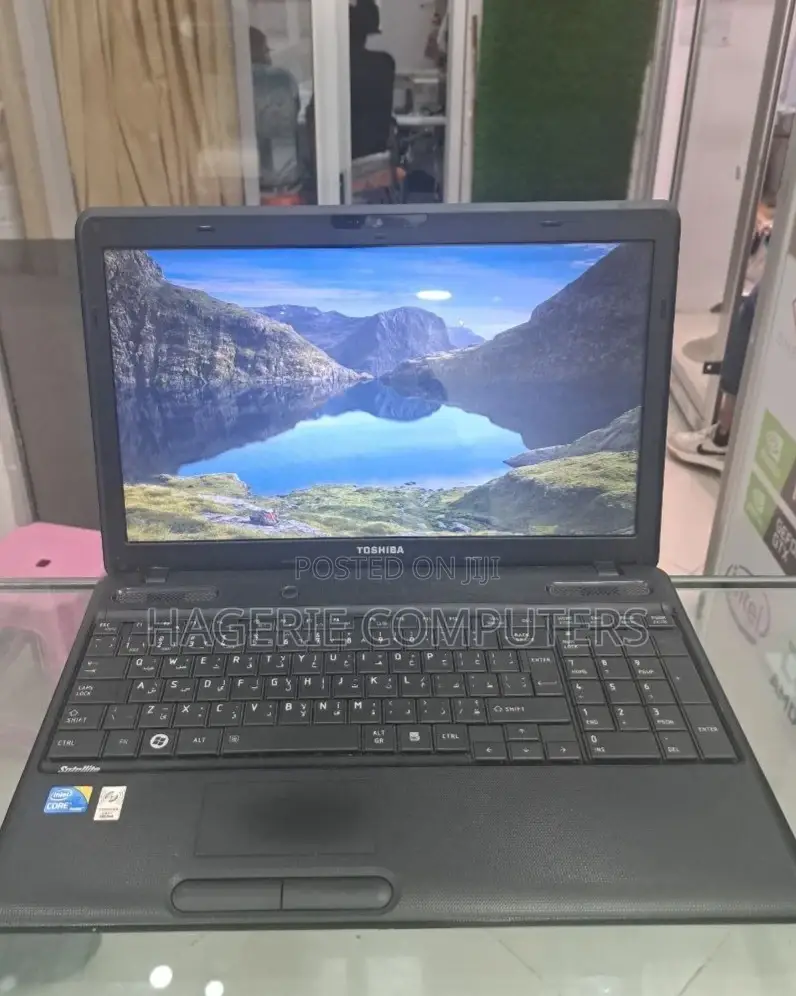 New Laptop Toshiba Satellite A500 4GB Intel Core I3 HDD 500GB