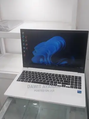 Photo - New Laptop Samsung Galaxy Book 2 8GB Intel Core I5 SSD 256GB