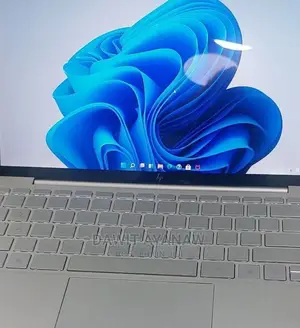 New Laptop HP Envy 15 8GB Intel Core i7 SSD 512GB