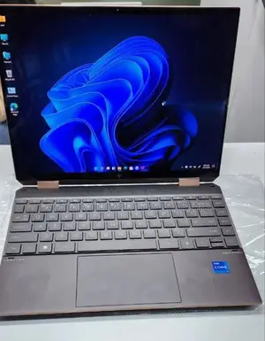 New Laptop HP Spectre X360 13 16GB Intel Core I7 SSD 1T
