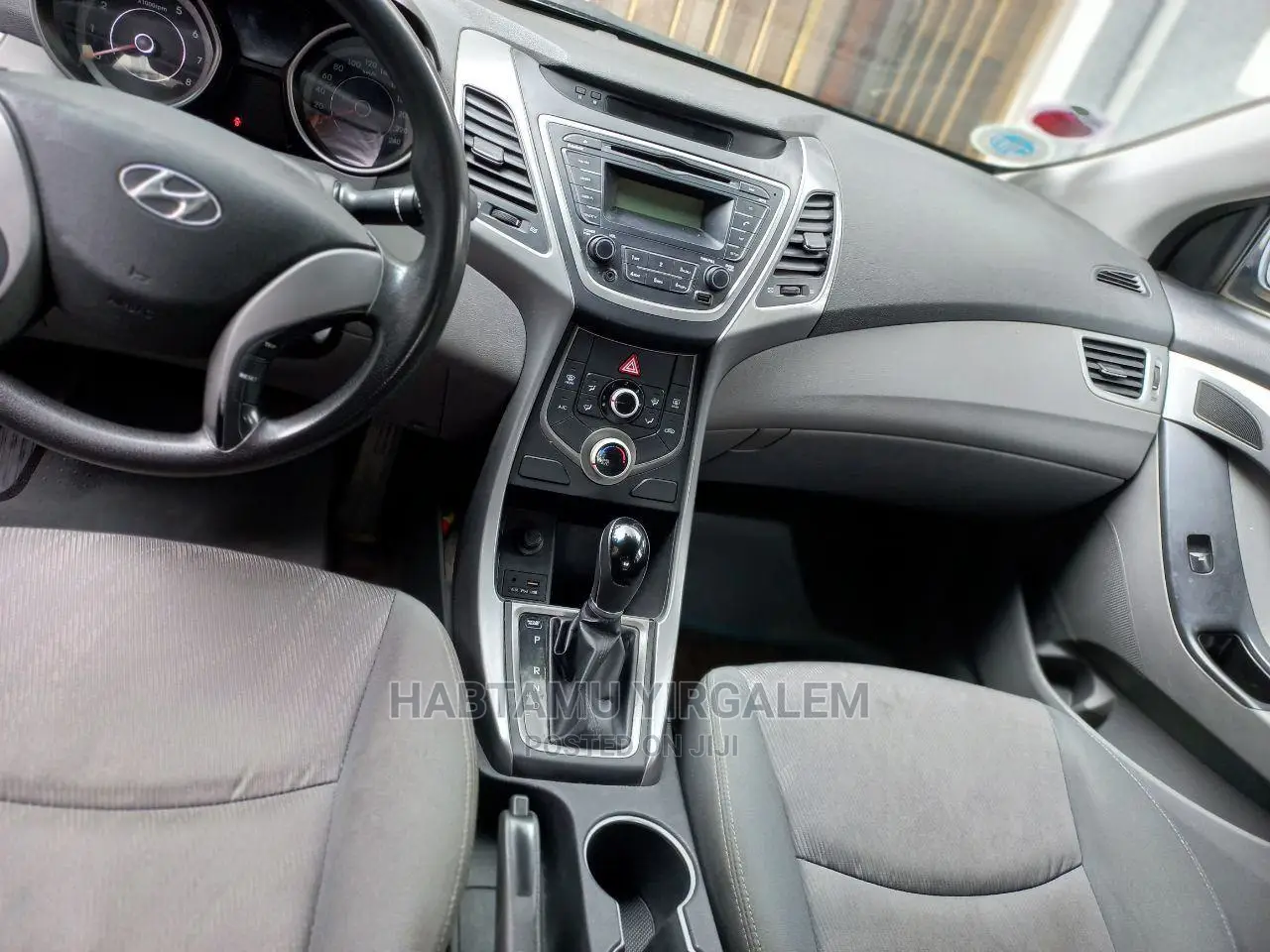 Hyundai Elantra 2015 Silver