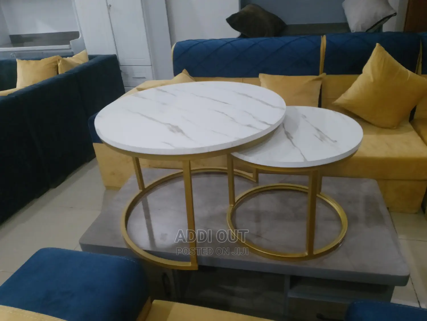 Tables/ጠረጴዛዎች