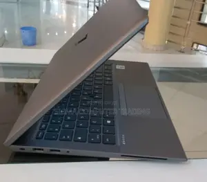 New Laptop HP ZBook 14 16GB Intel Core I7 SSD 512GB