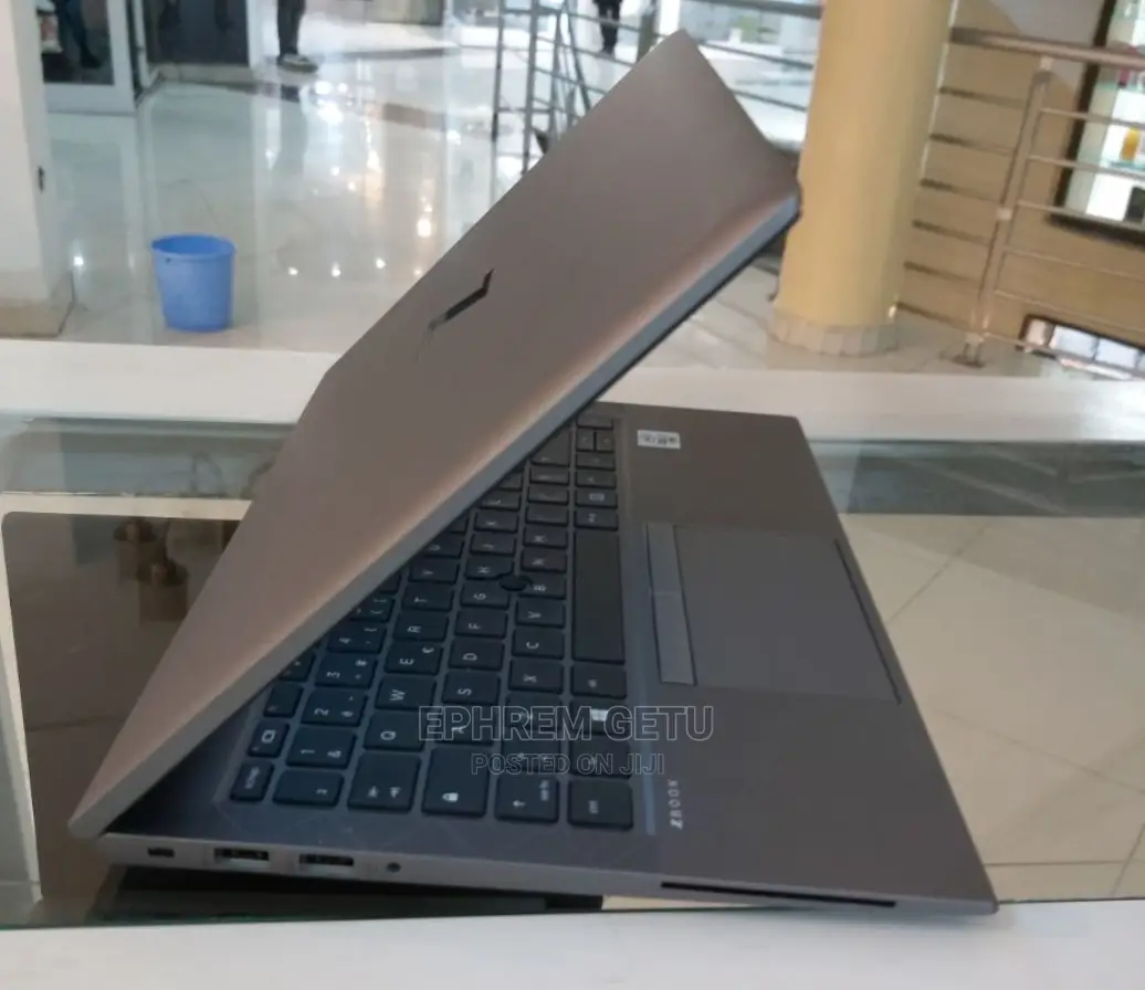 New Laptop HP ZBook 14 16GB Intel Core I7 SSD 512GB