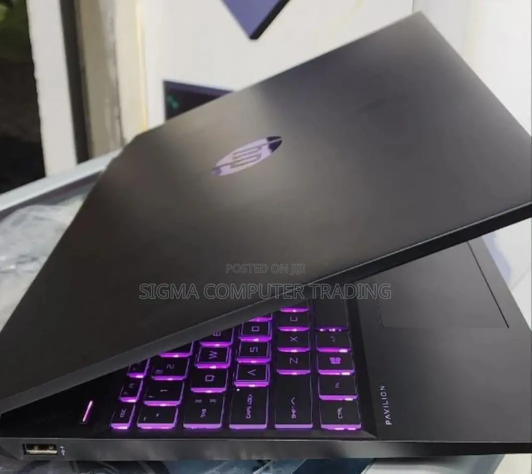 New Laptop HP Pavilion 15 8GB AMD Ryzen 5 SSD 512GB