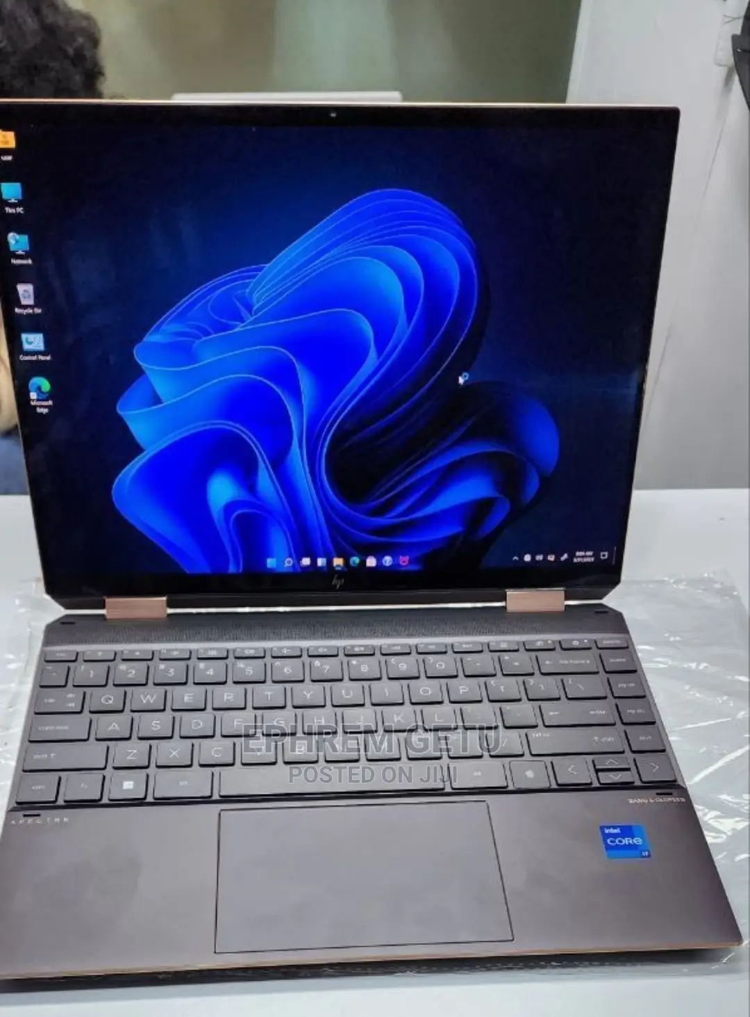 New Laptop HP Spectra 13 16GB Intel Core I7 SSD 1T