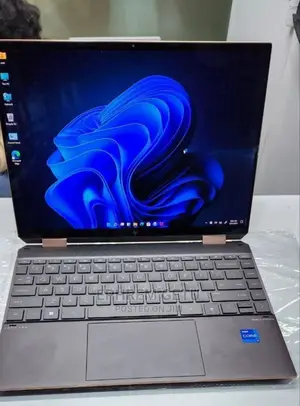Photo - New Laptop HP Spectra 13 16GB Intel Core I7 SSD 1T