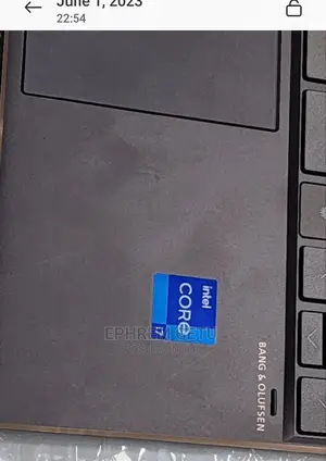 New Laptop HP Spectra 13 16GB Intel Core I7 SSD 1T