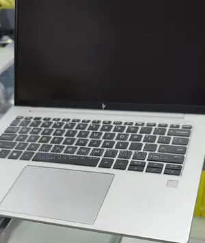 New Laptop HP 240 16GB AMD Ryzen 5 SSD 512GB
