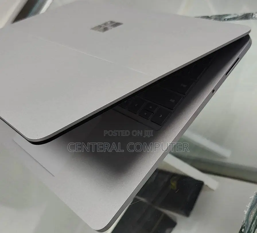 New Laptop Microsoft Surface Pro 9 16GB Intel Core I7 SSD 1T