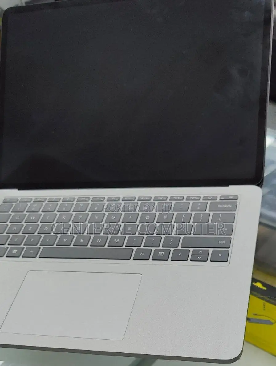 New Laptop Microsoft Surface Pro 9 16GB Intel Core I7 SSD 1T