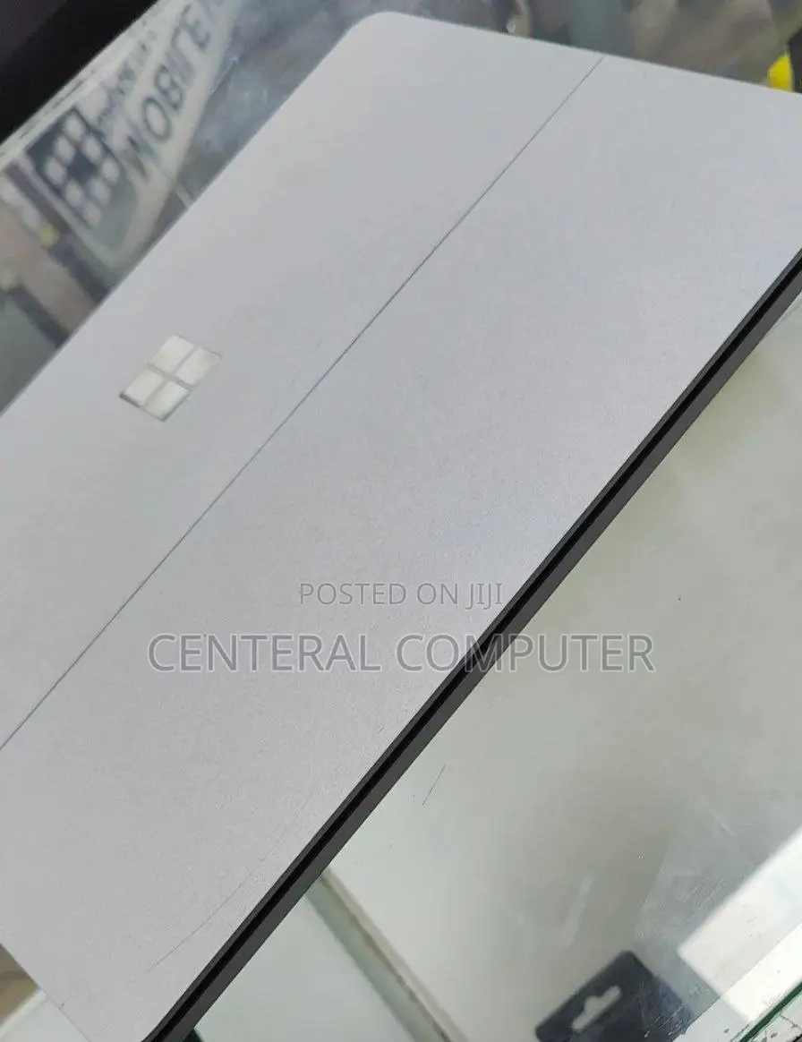 New Laptop Microsoft Surface Pro 9 16GB Intel Core I7 SSD 1T