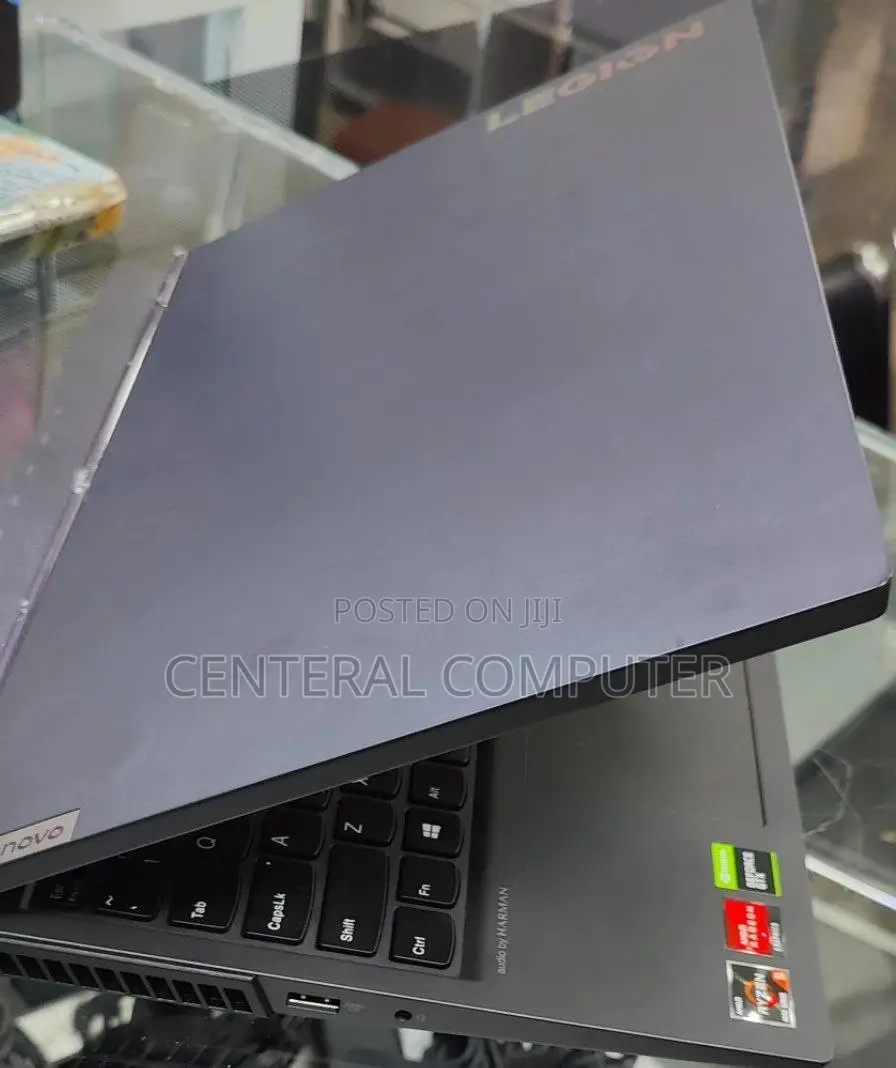 New Laptop Lenovo Legion Y740 16GB AMD Ryzen 7 SSD 512GB