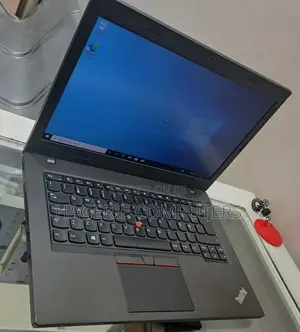 Photo - New Laptop Lenovo ThinkPad Yoga 8GB Intel Core I5 SSD 1T