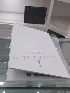 Photo - New Laptop Samsung NP355E5X 8GB SSD 256GB