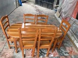 ከ ዋንዛ የተሰራ ባለ 6 ወንበር ጠረፔዛ