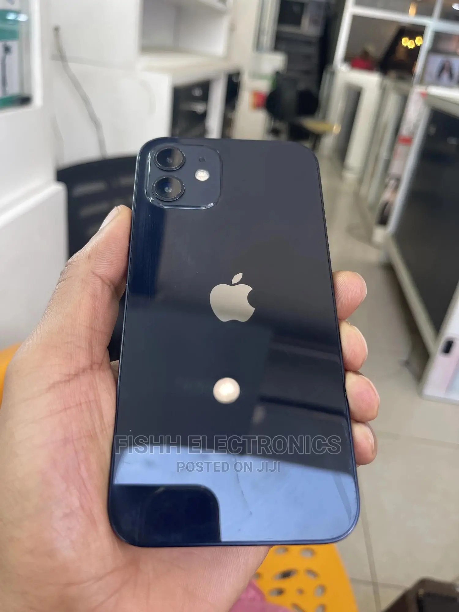 Apple iPhone 12 64 GB Black