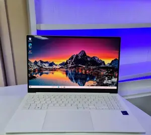 New Laptop Samsung Galaxy Book 2 16GB Intel Core I7 SSD 512GB