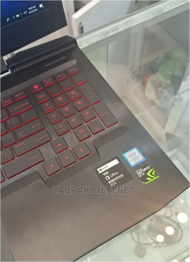 New Laptop HP Omen X 8GB Intel Core I5 SSHD+SSD 1T