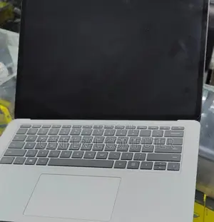 Photo - New Laptop Microsoft Surface Pro 9 16GB Intel Core I7 SSD 512GB