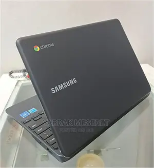 Samsung Chromebook Pro 3GB Intel Core 2 Quad SSHD (Hybrid) 16 GB