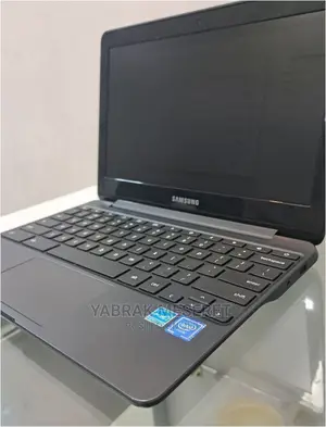 Samsung Chromebook Pro 3GB Intel Core 2 Quad SSHD (Hybrid) 16 GB