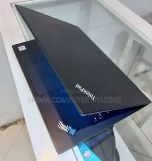 Photo - New Laptop Lenovo ThinkPad Yoga 8GB Intel Core I5 SSD 256GB