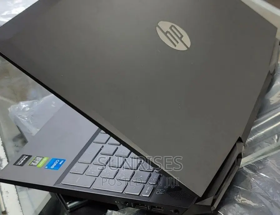 New Laptop HP Pavilion Power 15 16GB Intel Core I5 SSD 512GB