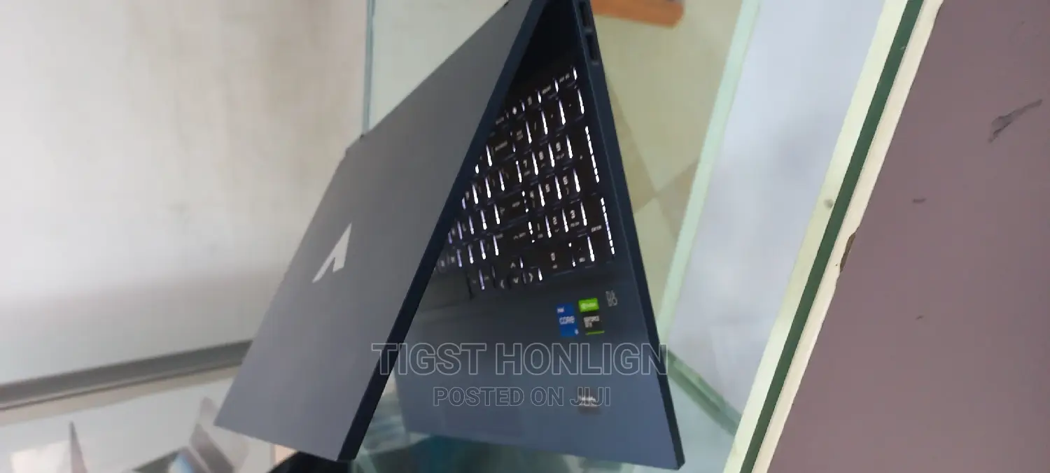 New Laptop 16GB Intel Core I5 SSD 512GB