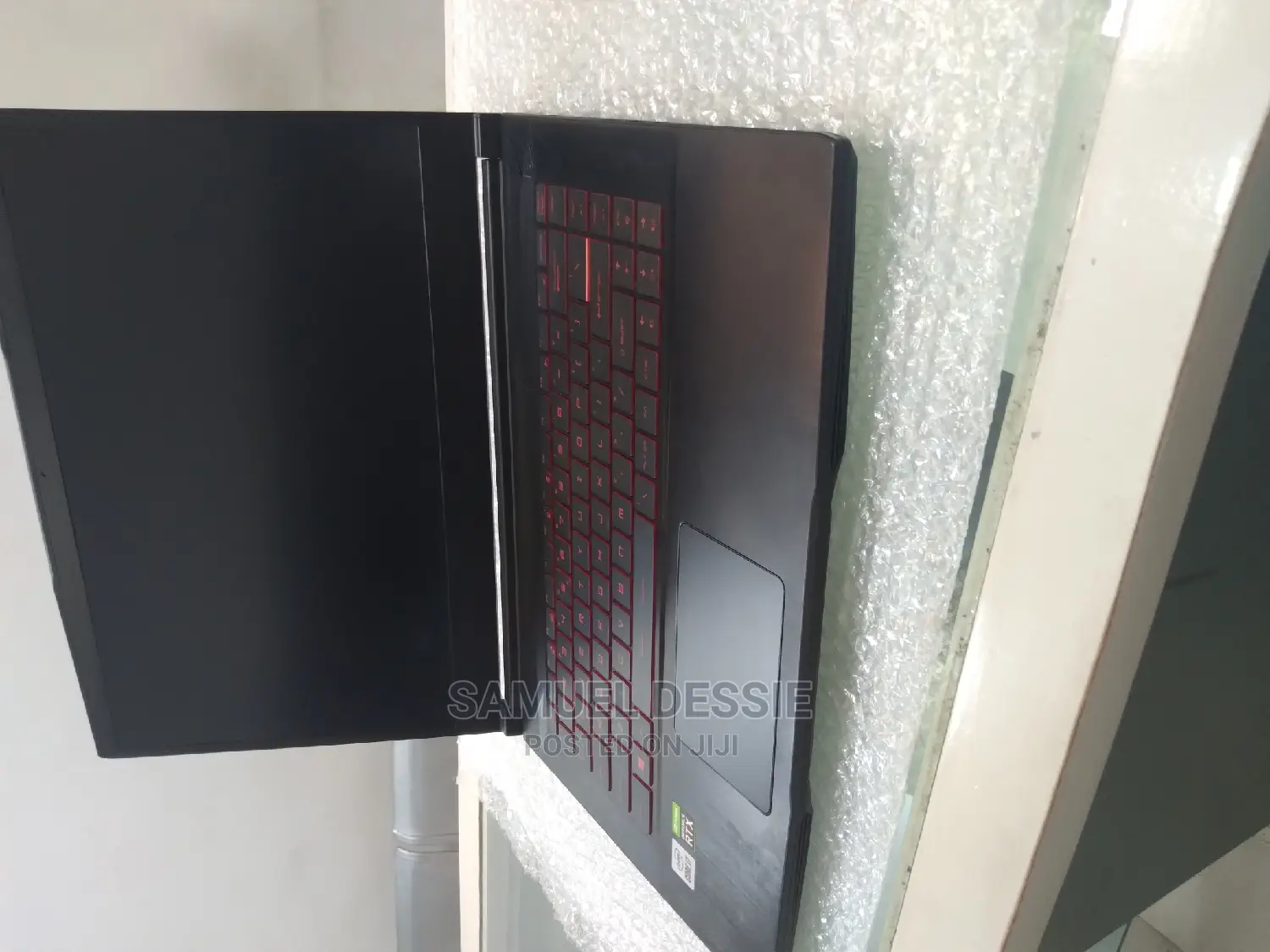 New Laptop MSI 16GB Intel Core I7 SSD 512GB