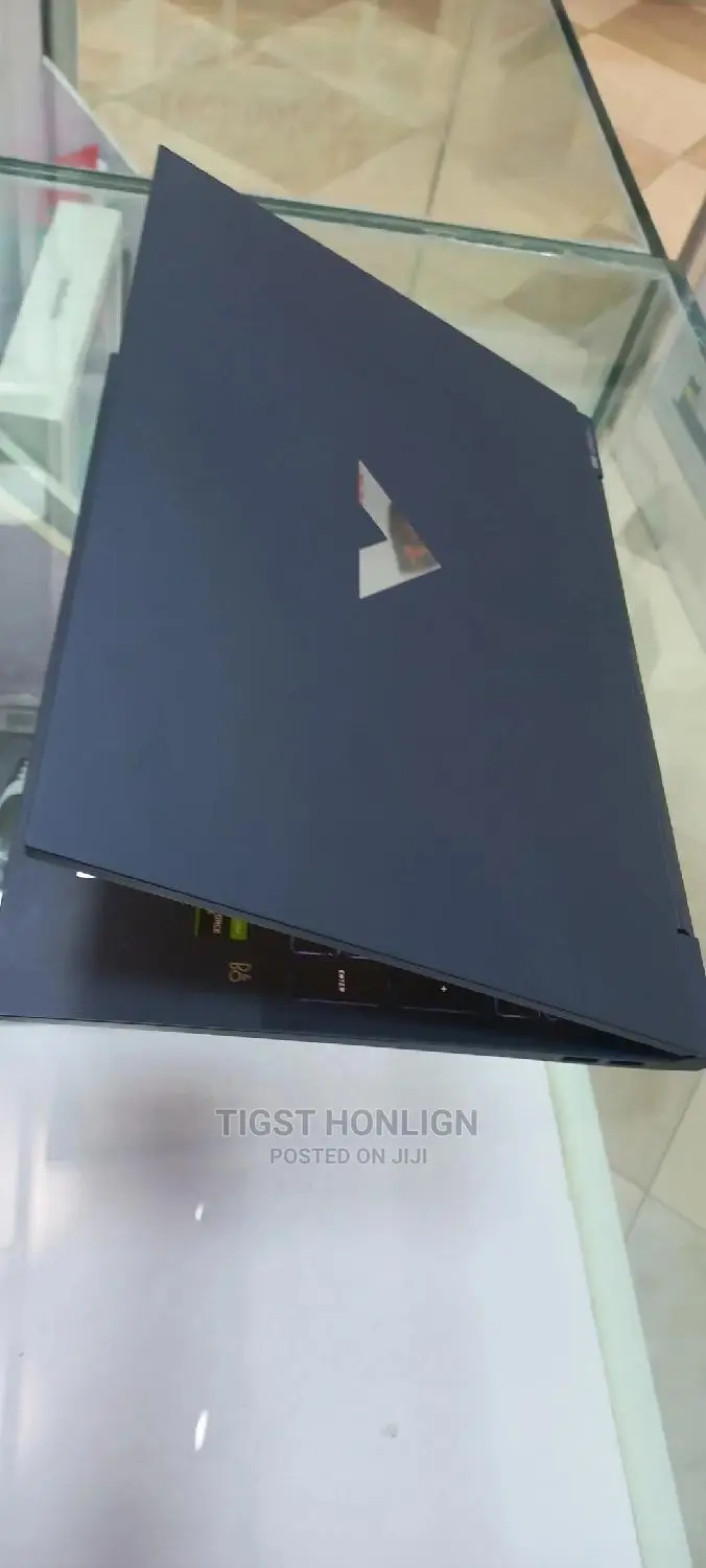 New Laptop 16GB Intel Core I5 SSD 512GB