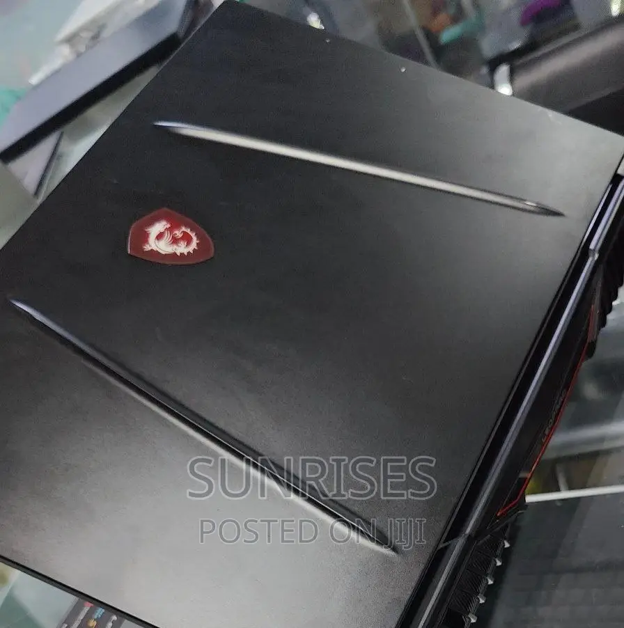 New Laptop MSI GF62 7RD 16GB Intel Core I7 SSD 512GB