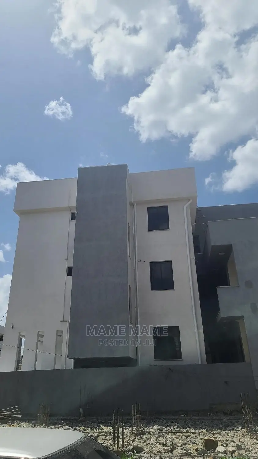 6bdrm House in Addis Abeba, Bole for sale