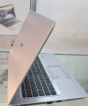 Laptop HP EliteBook 840 G3 8GB Intel Core I5 HDD+SSD 1T