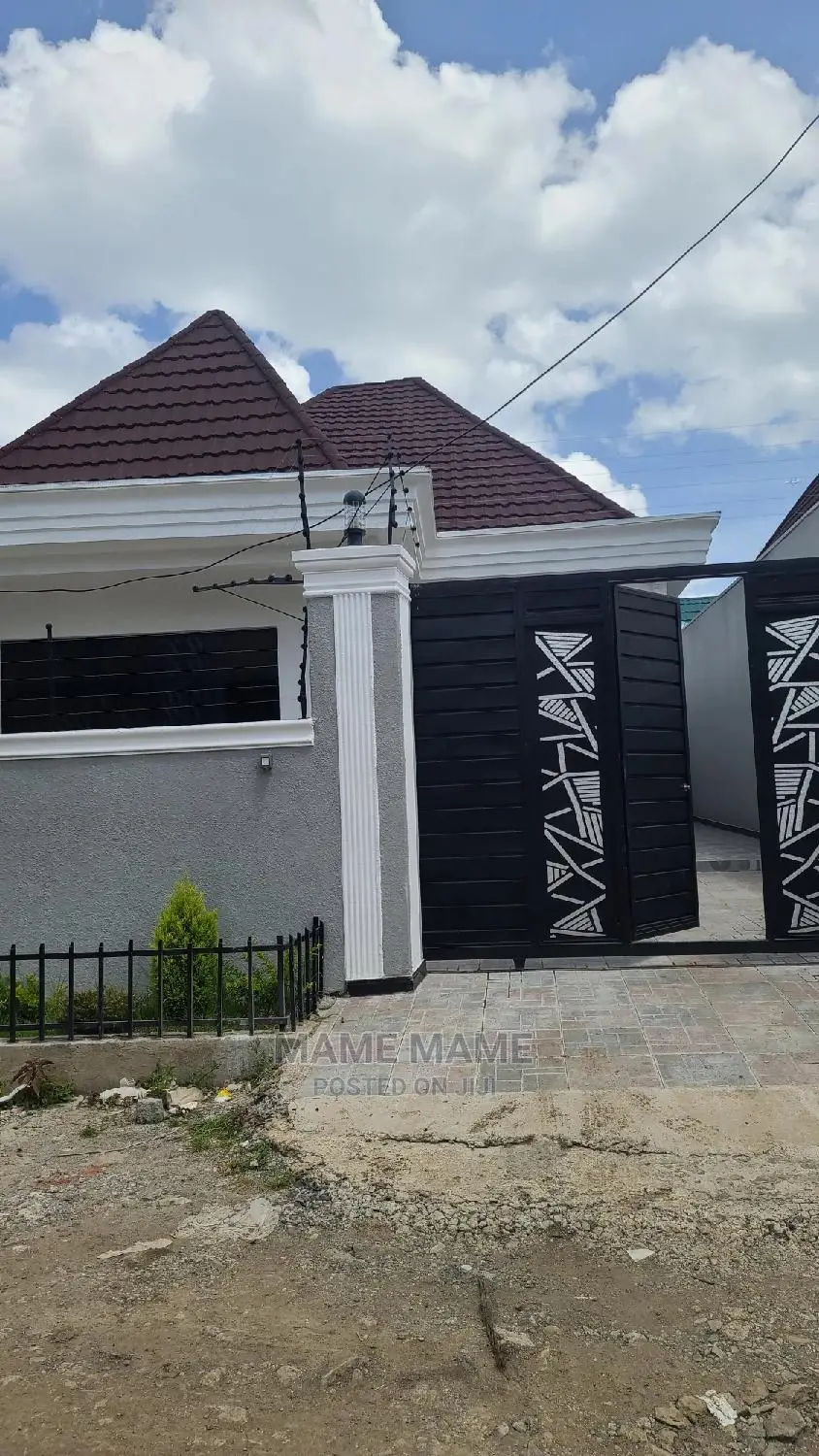 3bdrm Villa in Addis Abeba, Bole for sale