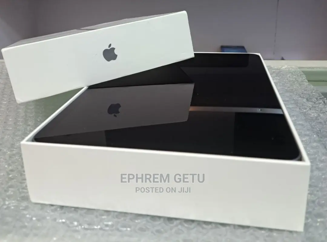 New Laptop Apple MacBook Pro M1 1GB Apple M1 SSD 512GB