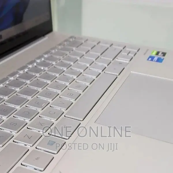 New Laptop HP Envy X360 16GB Intel Core I5 SSD 512GB