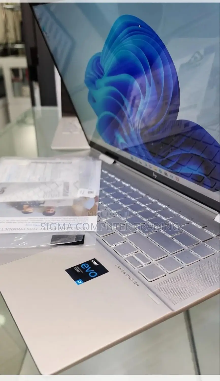 New Laptop HP Envy X360 16GB Intel Core I7 SSD 1T