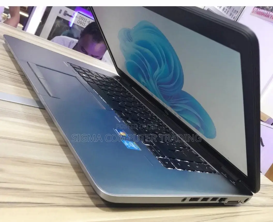 New Laptop HP EliteBook 850 8GB Intel Core I5 HDD 1T