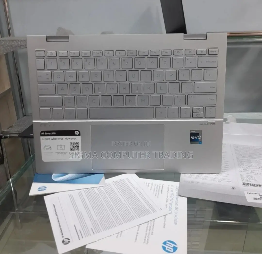 New Laptop HP Envy X360 8GB Intel Core I7 SSD 512GB
