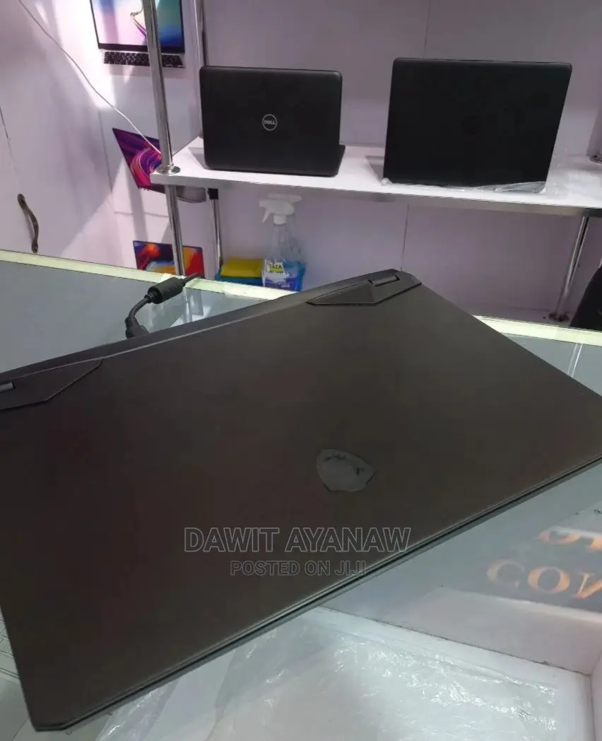 New Laptop MSI GP75 Leopard 16GB Intel Core I7 SSD 1T
